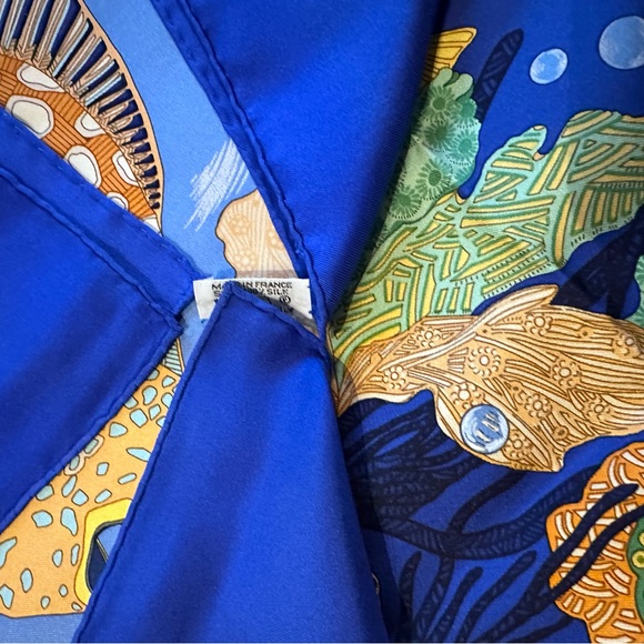 Hermès “Grands Fonds” Silk Vintage Scarf, Annie Faivre, 90cm, Collector’s Item - Picture 14 of 16